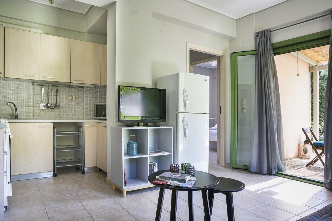 Earth Apartment Katelios Bagian luar foto